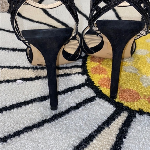 Heels - Picture 6 of 6